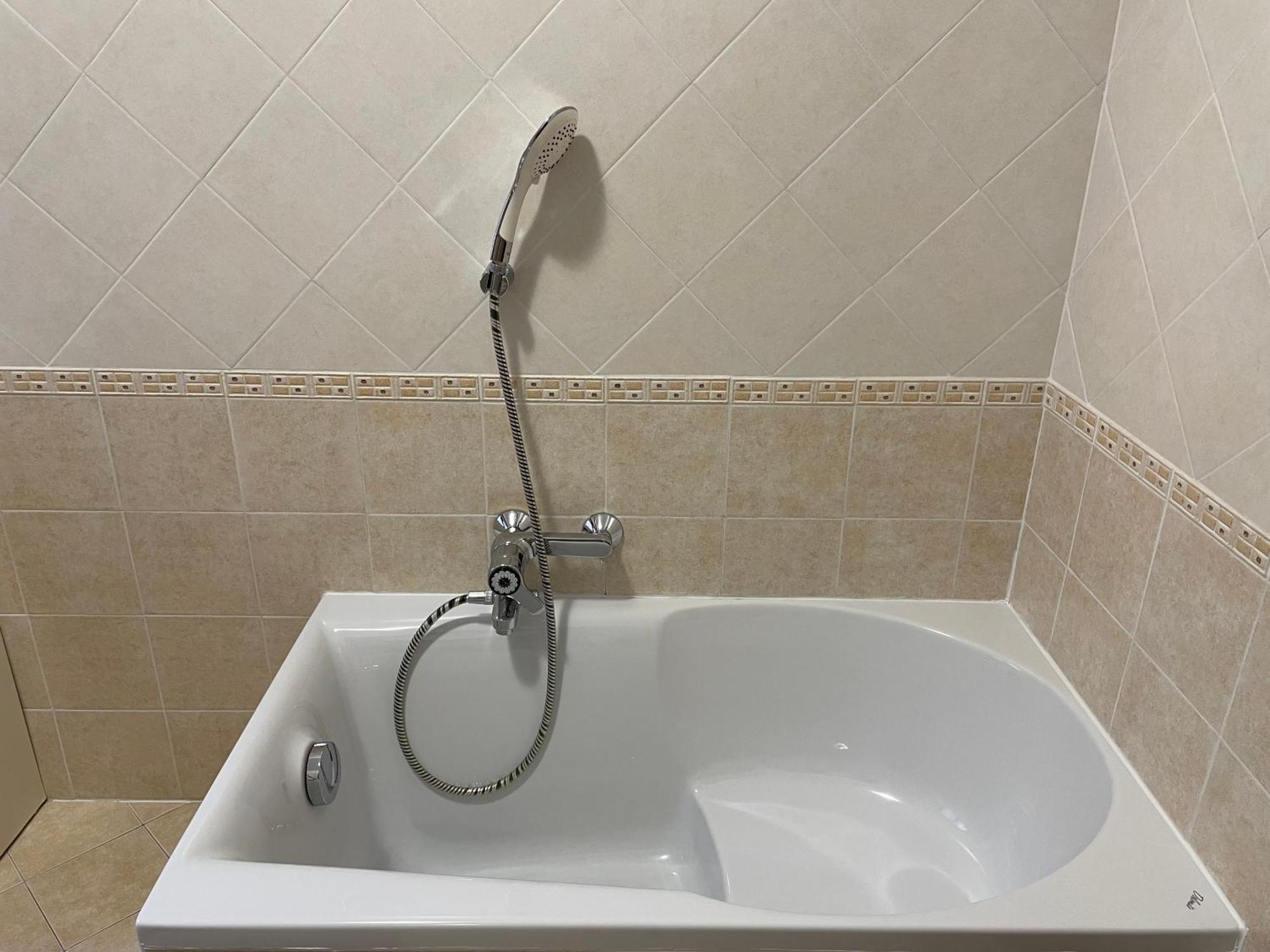 Appartamento Spazioso Con 3 Camere Da Letto Riva del Garda Exteriér fotografie